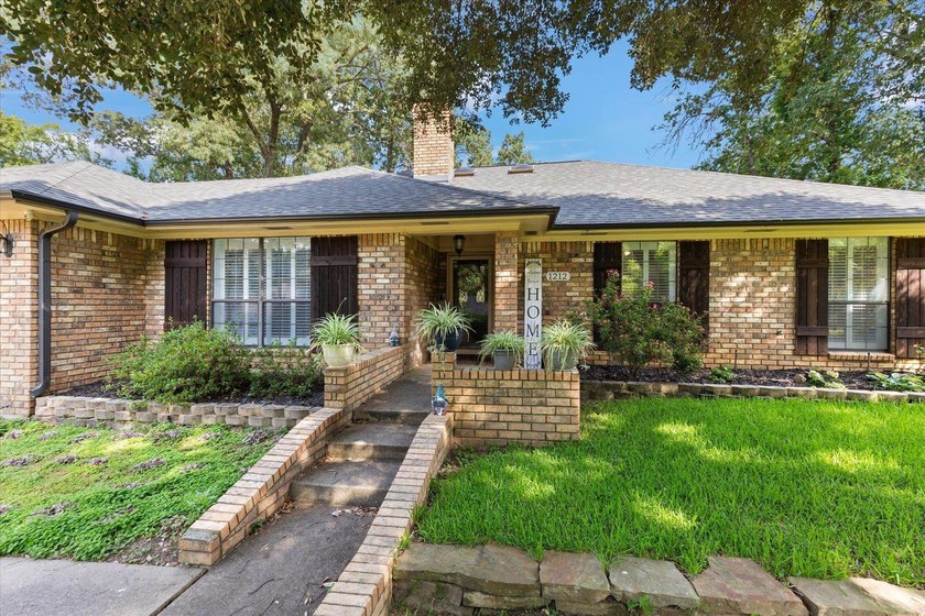 Located in one of Longview's most established and sought-after - photo 37