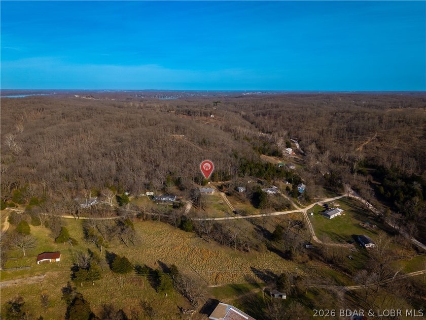 BRAND NEW ROOF!! Situated on 3/4 of an acre in a private setting - photo 39