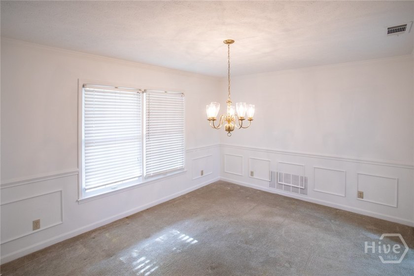 PRICED TO SELL! Exceptional Value &amp; Instant Equity Potential in - photo 14