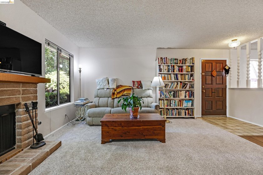 Welcome home to this beautifully designed 3-bedroom, 2-bath end - photo 16