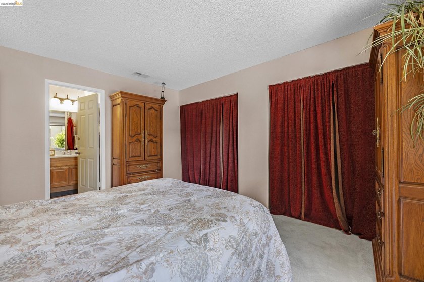 Welcome home to this beautifully designed 3-bedroom, 2-bath end - photo 25