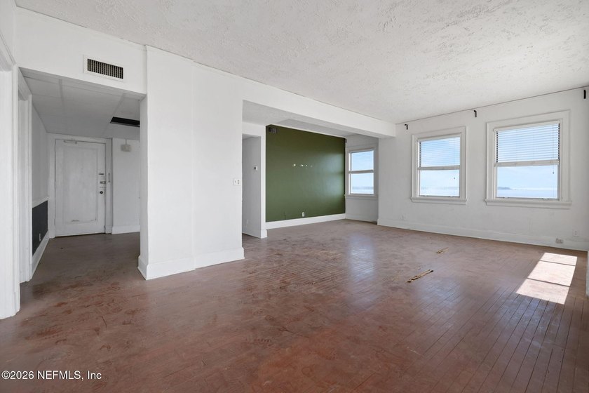Historic Blank Slate with Panoramic River Views at Park Lane - photo 4