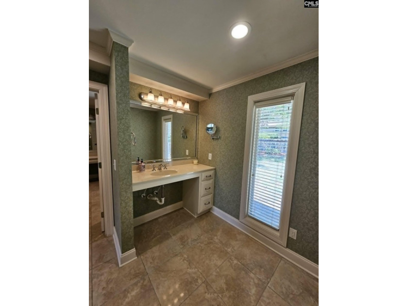 BIG PRICE REDUCTION on this rare opportunity to own a unique - photo 23