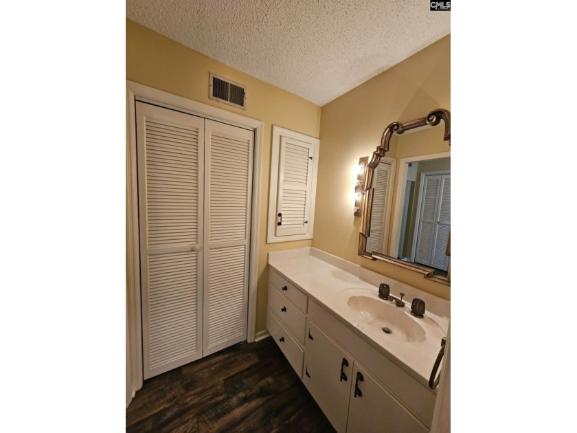 BIG PRICE REDUCTION on this rare opportunity to own a unique - photo 40
