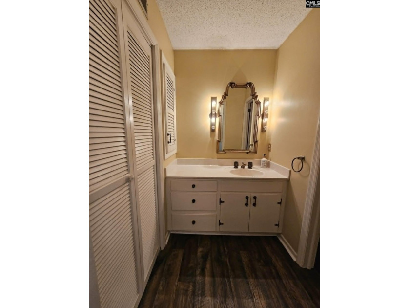 BIG PRICE REDUCTION on this rare opportunity to own a unique - photo 43