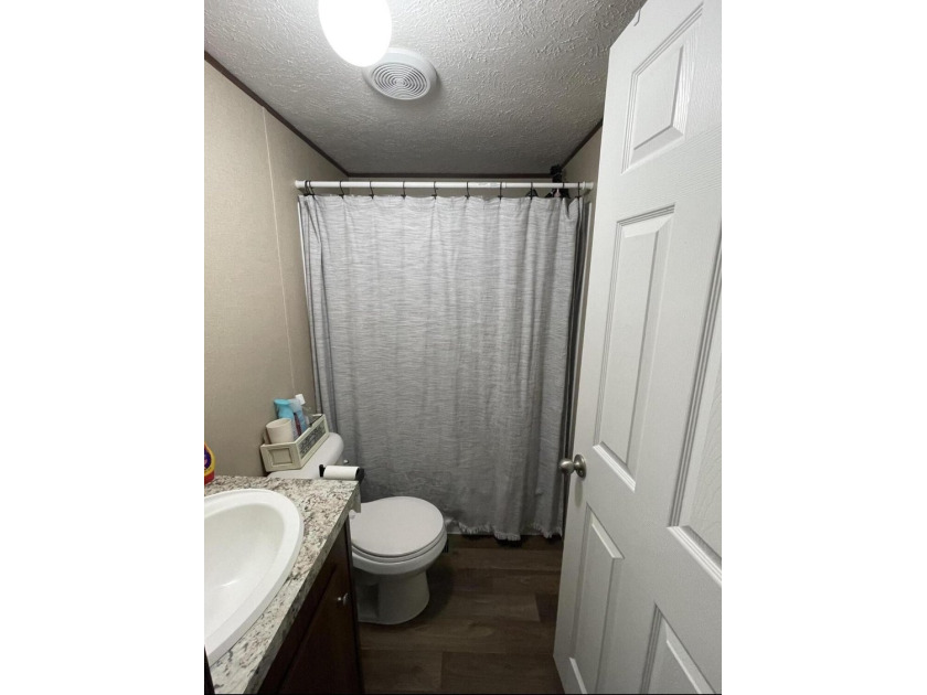 Come take a look at this 2024 barely lived in 2/2 Mobile home on - photo 10