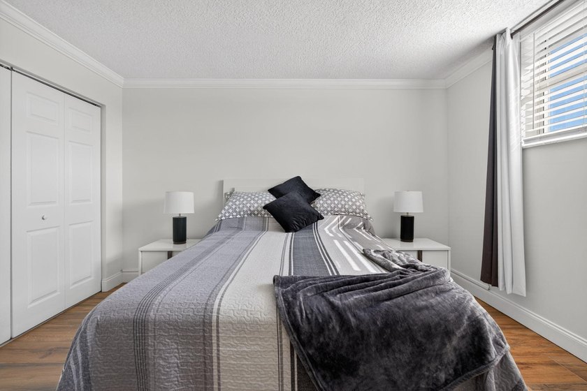 Waterfront living at its finest - spacious 1-bedroom, 1-bath - photo 9