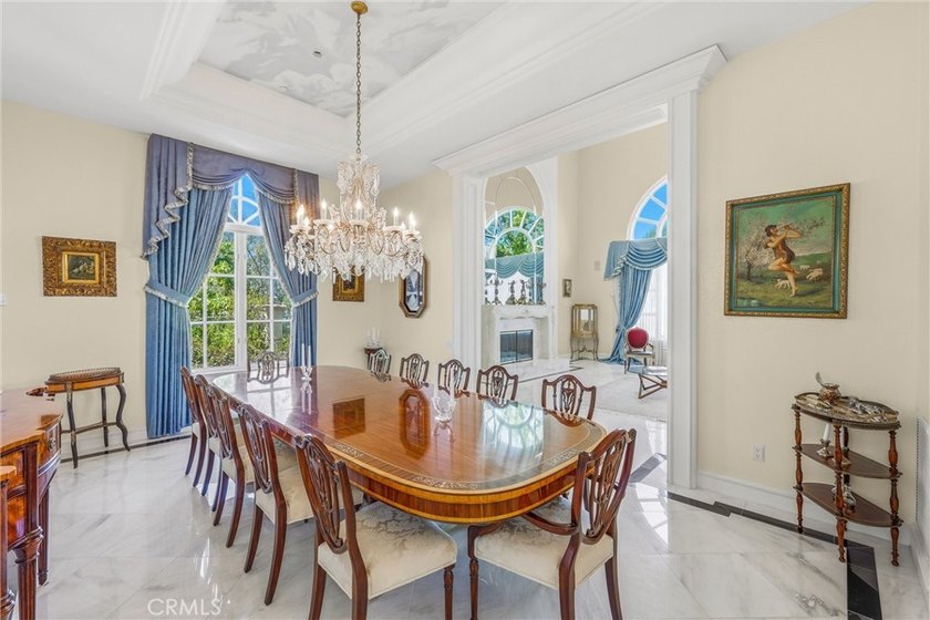 Introducing a truly unique, exceptional, and impressive estate - photo 15