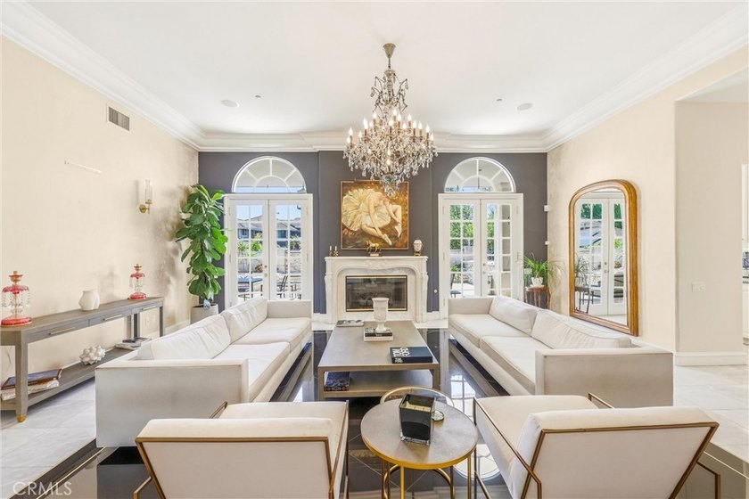Introducing a truly unique, exceptional, and impressive estate - photo 28