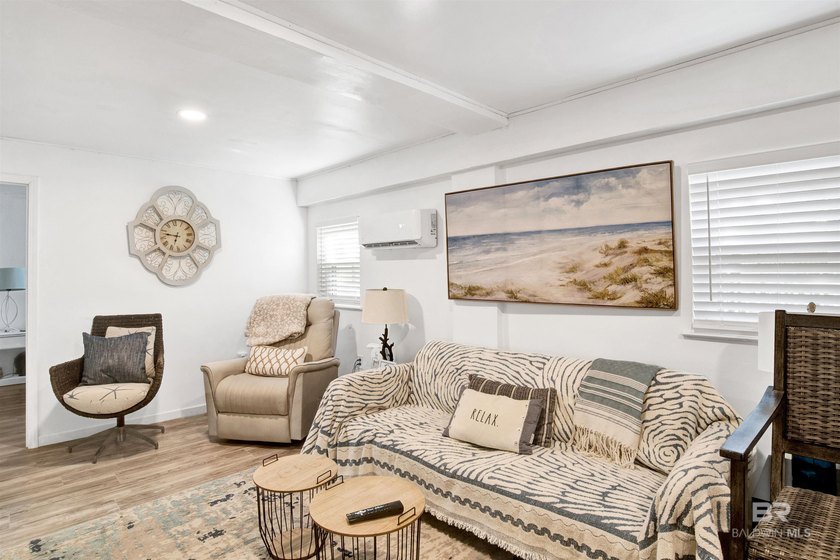 Beautifully upgraded bayfront home on a private road with no - photo 31