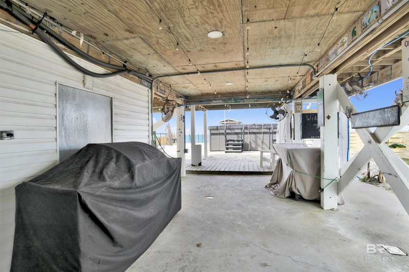 Beautifully upgraded bayfront home on a private road with no - photo 46