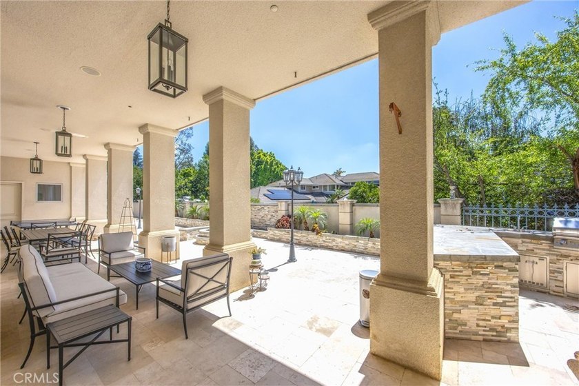 Introducing a truly unique, exceptional, and impressive estate - photo 55