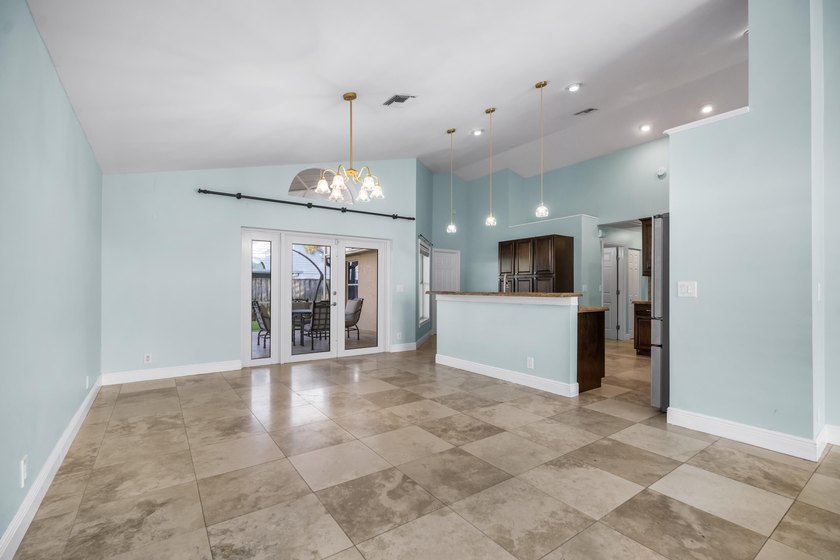 This well-maintained single-family residence is located in the - photo 10