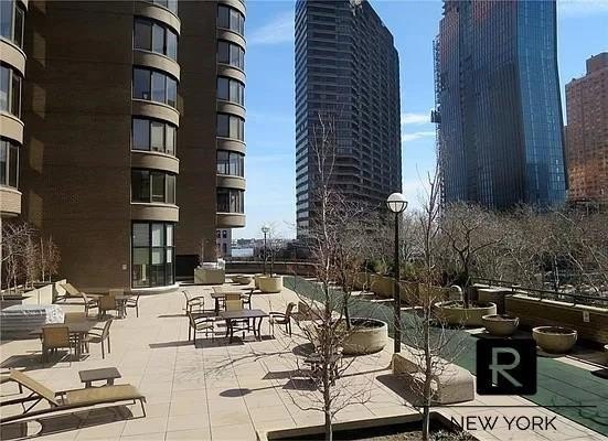 For savvy buyers - much coveted and rarely available marquis - photo 11