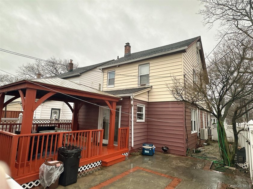 Income-producing two-family home located in the heart of Bayside - photo 8