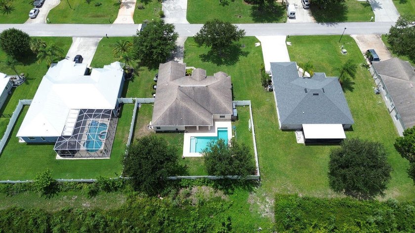 Welcome to your private oasis in the heart of Fort Pierce! This - photo 35