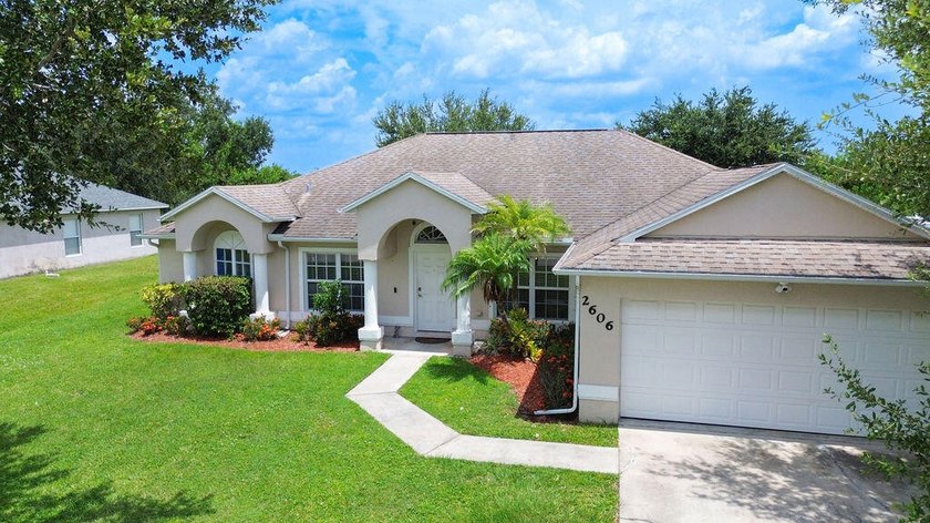 Welcome to your private oasis in the heart of Fort Pierce! This - photo 38