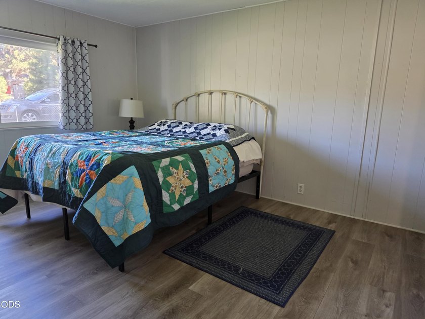 Welcome home to this beautifully maintained 3-bedroom - photo 19