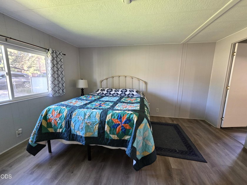 Welcome home to this beautifully maintained 3-bedroom - photo 20