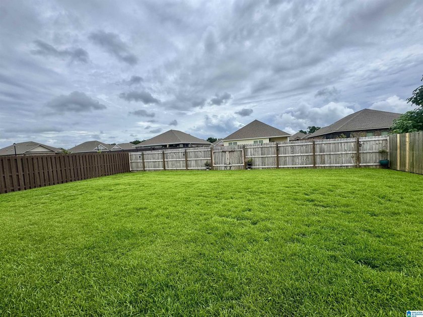 MOTIVATED SELLER. Say Hello to your new home in Turnberry - photo 23