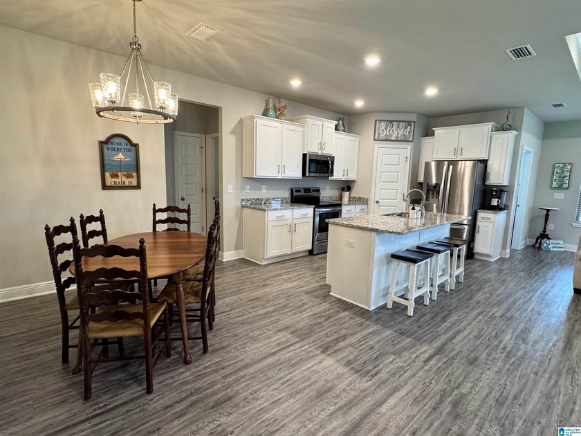 MOTIVATED SELLER. Say Hello to your new home in Turnberry - photo 29