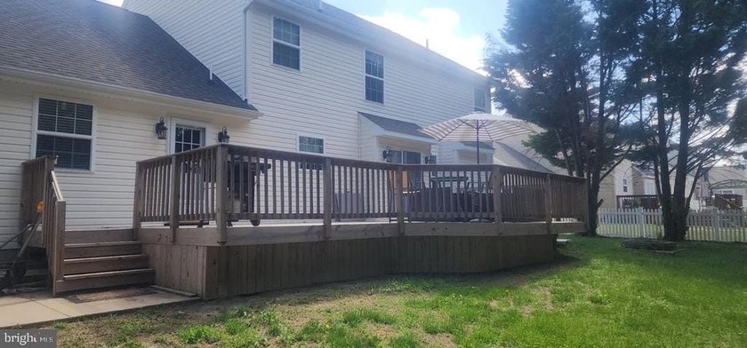 NOW PRICED BELOW MARKET FOR A QUICK SALERare Re-freshed 4/5 - photo 3