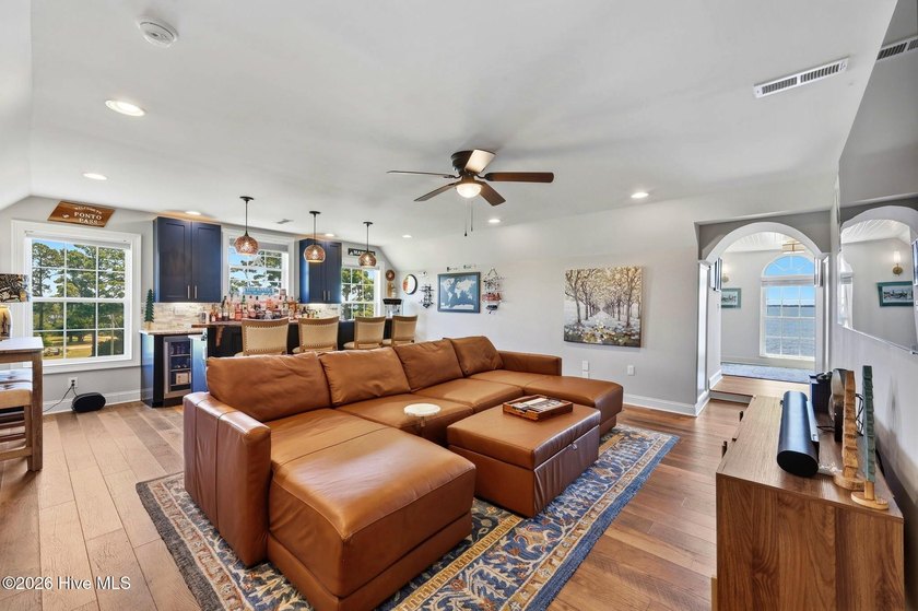 Spectacular Neuse River Waterfront Home with Elevator, Private - photo 18