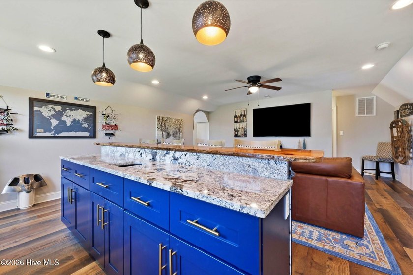 Spectacular Neuse River Waterfront Home with Elevator, Private - photo 20