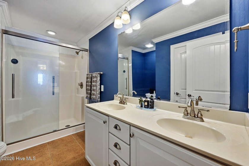 Spectacular Neuse River Waterfront Home with Elevator, Private - photo 46
