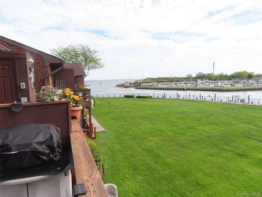 Perched in a prime upper-unit location with break taking views - photo 24