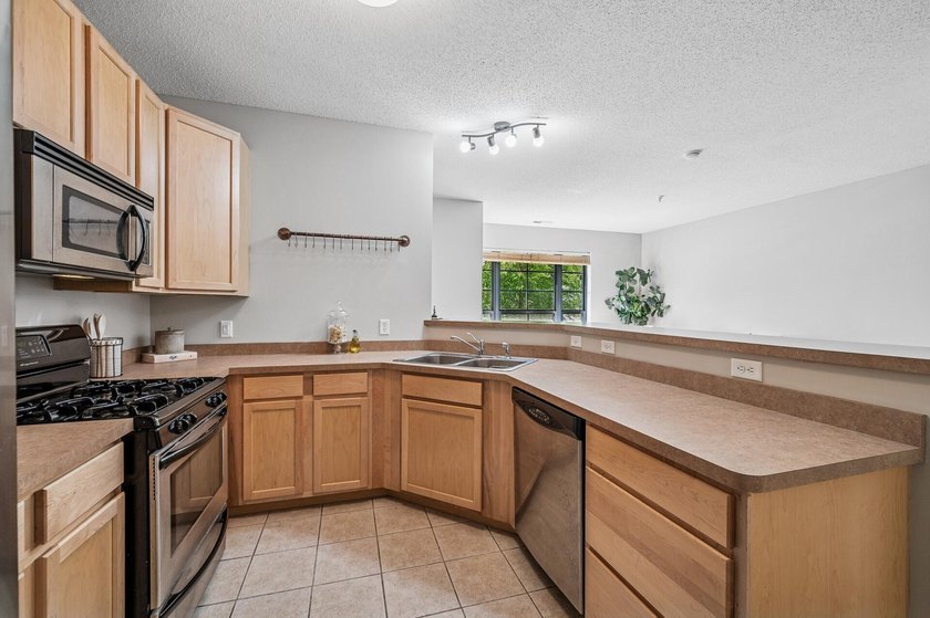 Freshly updated and move-in ready, this spacious 2-bedroom - photo 9