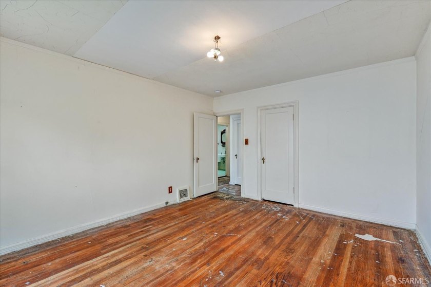 Major fixer upper. Great opportunity to restore this classic - photo 10