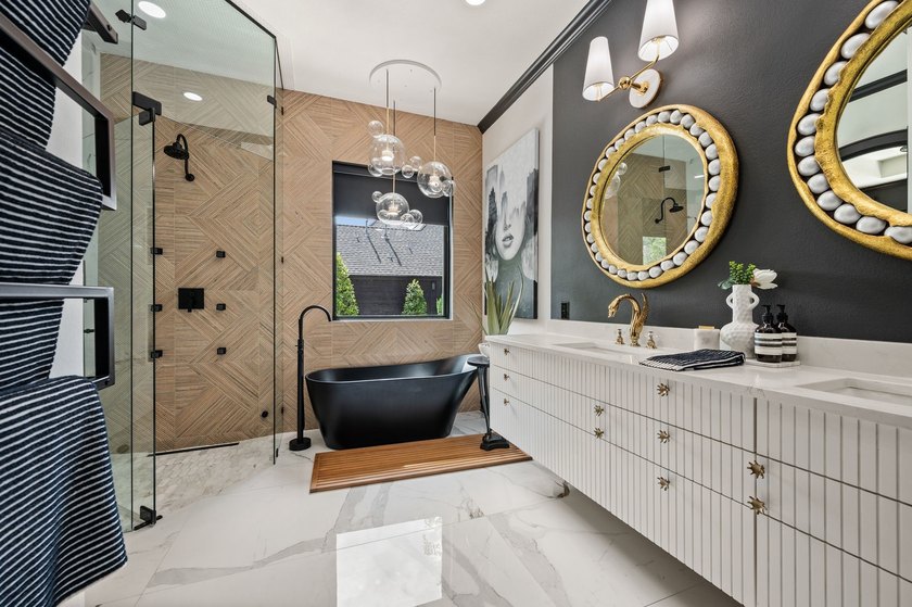 Within Timarron's Crescent Royale, fully remodeled villas of - photo 23