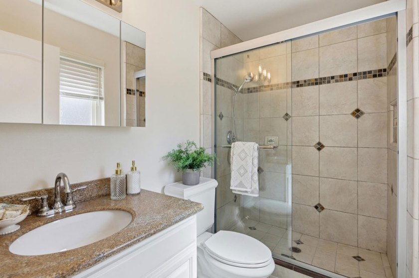 Welcome to 4871 Rue Bordeaux, a beautiful home offering 3 - photo 27