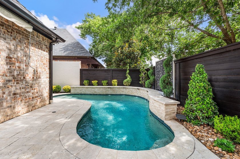Within Timarron's Crescent Royale, fully remodeled villas of - photo 34