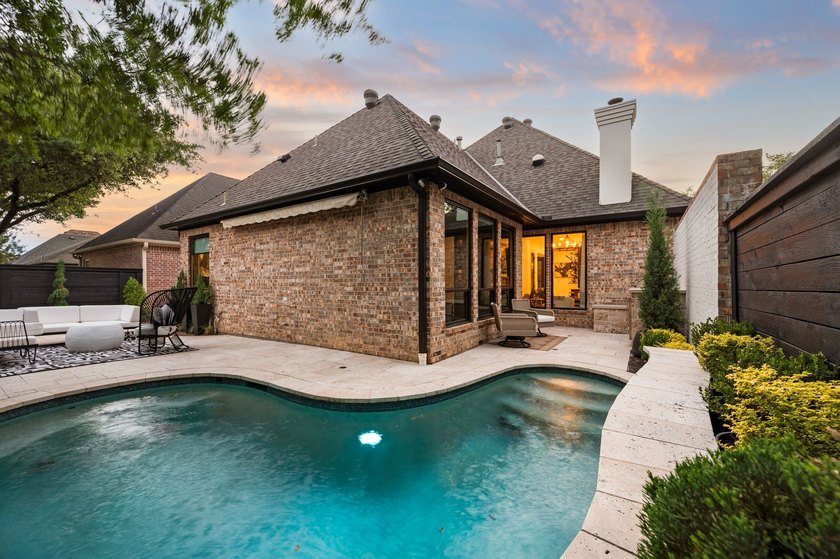 Within Timarron's Crescent Royale, fully remodeled villas of - photo 40