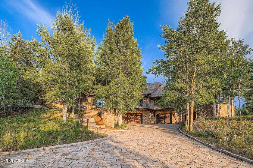 A Legacy Estate. Set on 35 acres, adjacent to BLM, and located 8 - photo 42