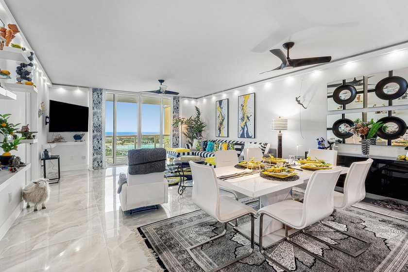 Beautifully upgraded 2 BR + den, 2 remodeled BA overlooking the - photo 5