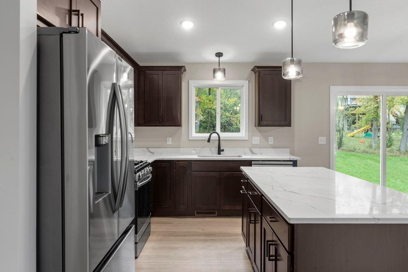 Buyer can make the interior and exterior selections. This brand - photo 12