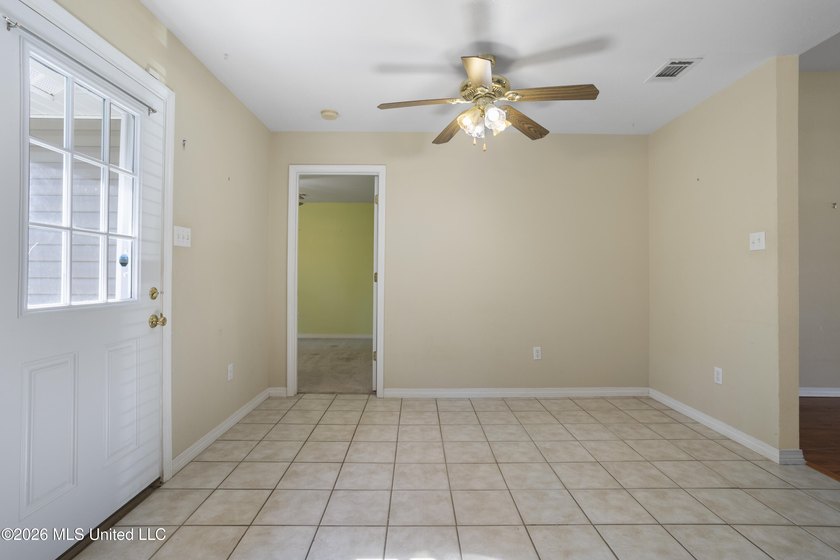 Welcome to this beautiful 4 - bedroom, 2 bath home located in - photo 14