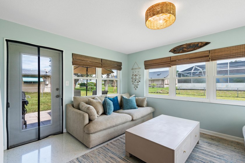 Just a 7 minute walk to the beach &amp; 1.2 miles to Jaycee Park - photo 14