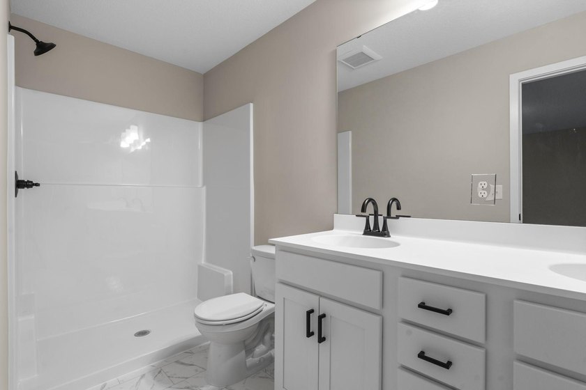 Buyer can make the interior and exterior selections. This brand - photo 24