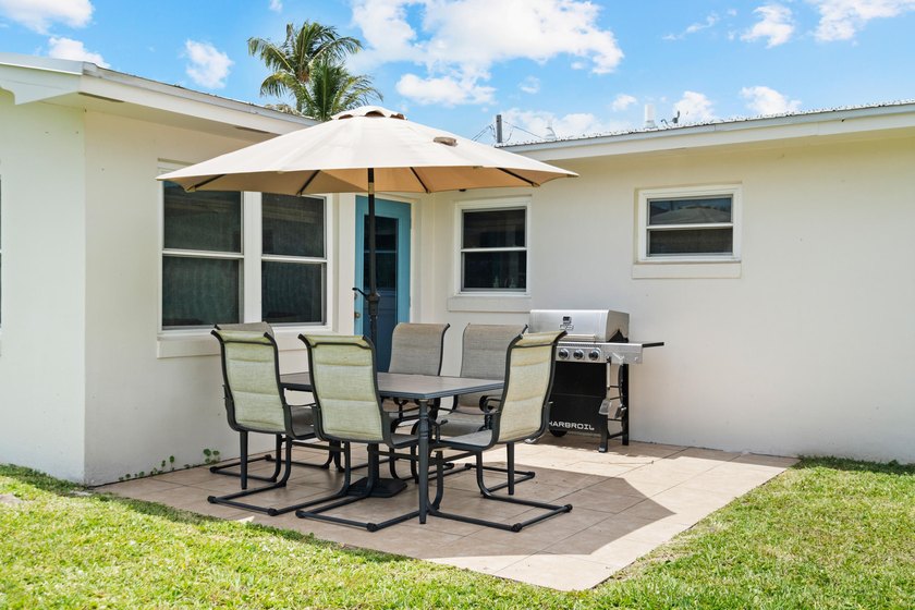 Just a 7 minute walk to the beach &amp; 1.2 miles to Jaycee Park - photo 28