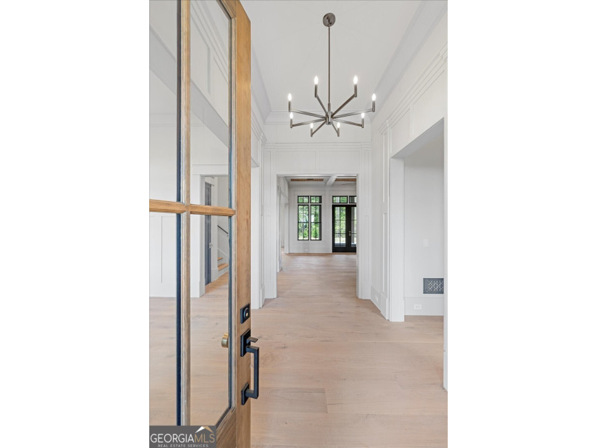 SOPHISTICATED ELEGANCE THROUGHOUT THIS STUNNING NEW CUSTOM - photo 32