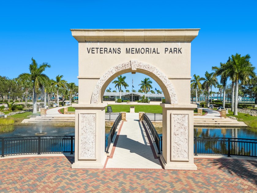 Just a 7 minute walk to the beach &amp; 1.2 miles to Jaycee Park - photo 41