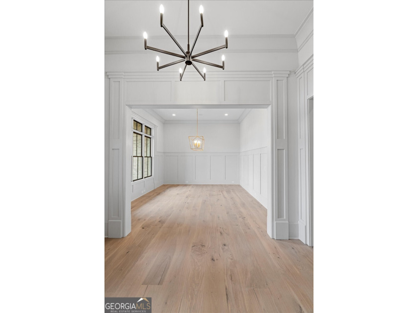SOPHISTICATED ELEGANCE THROUGHOUT THIS STUNNING NEW CUSTOM - photo 43