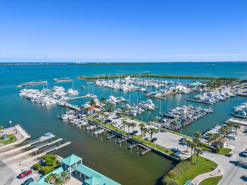 Just a 7 minute walk to the beach &amp; 1.2 miles to Jaycee Park - photo 43
