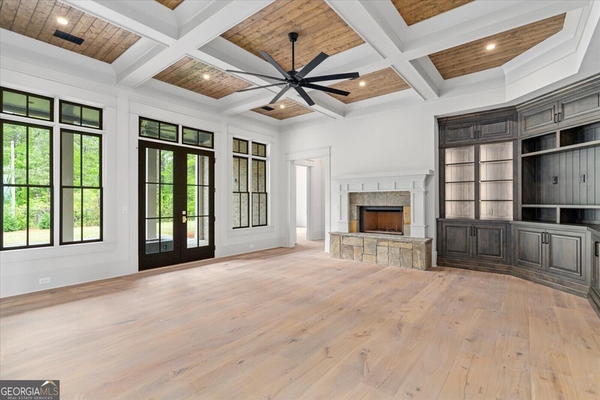 SOPHISTICATED ELEGANCE THROUGHOUT THIS STUNNING NEW CUSTOM - photo 48