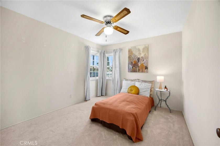 BEAUTIFUL, SINGLE-STORY home on a 14,250 sq ft lot! This house - photo 16