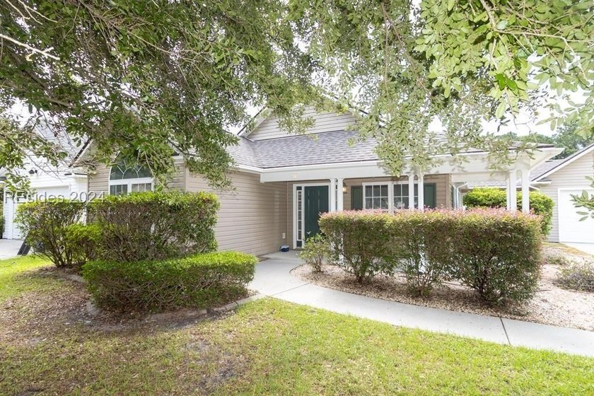 Welcome to 74 Bridgewater Drive, a beautifully maintained 3 - photo 9